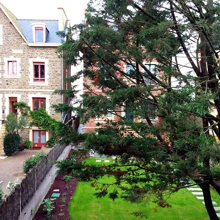 Les Charmettes Otel