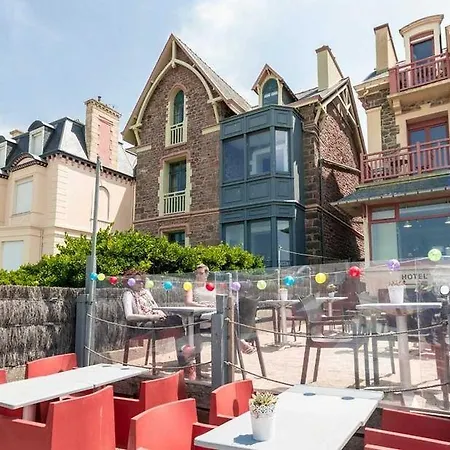 Otel Les Charmettes