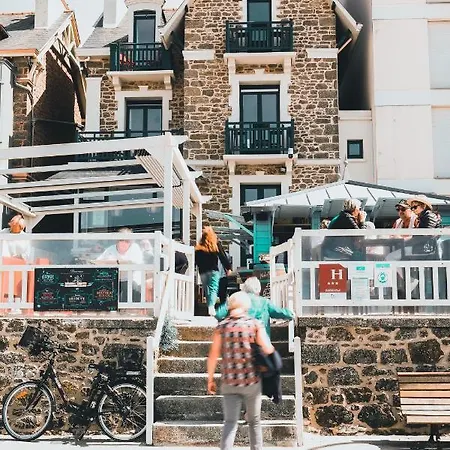 Les Charmettes Hotel